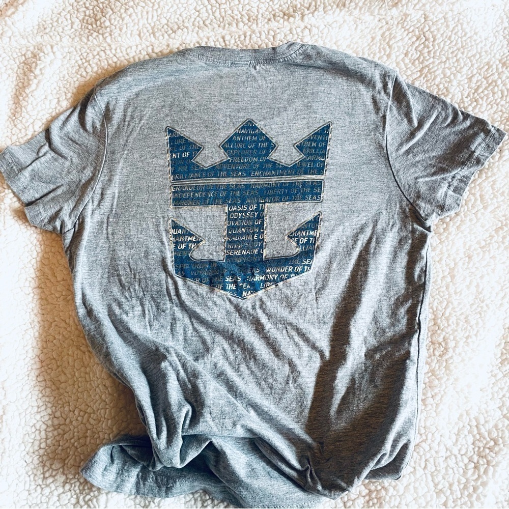 Royal Caribbean Women's T-Shirt - Size: Small - Cotton